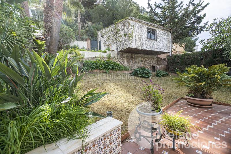 Foto 06b3d2cc-71db-4f41-99b8-a8e9c525d16f. Casa su refugio este en comoda parcela de 750 metros , y 361 metros constuidos en Málaga