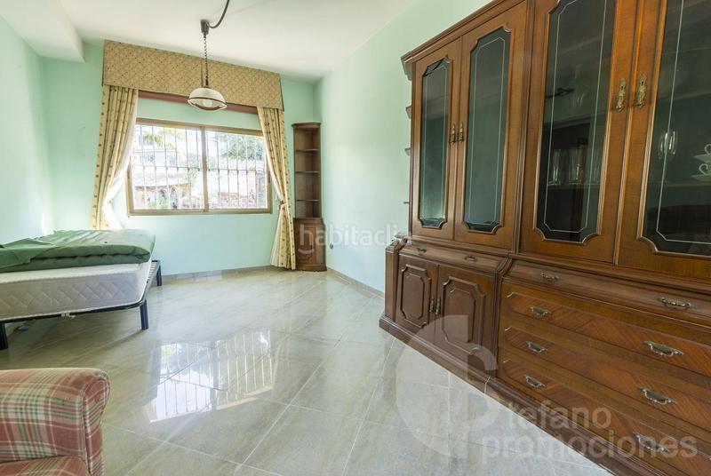 Foto 9e6dee13-fba7-4ecd-a184-aae757ac6aba. Casa su refugio este en comoda parcela de 750 metros , y 361 metros constuidos en Málaga