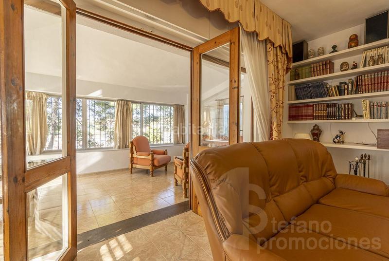 Foto d9d2c19d-98f5-46dc-8ca8-e65f279bf774. Casa su refugio este en comoda parcela de 750 metros , y 361 metros constuidos en Málaga