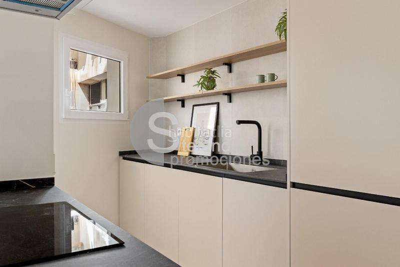 Foto 94c6a871-fadd-4284-be8a-eab50a89fab1. Appartamento in de colón 26 in Ensanche Centro - Puerto Málaga