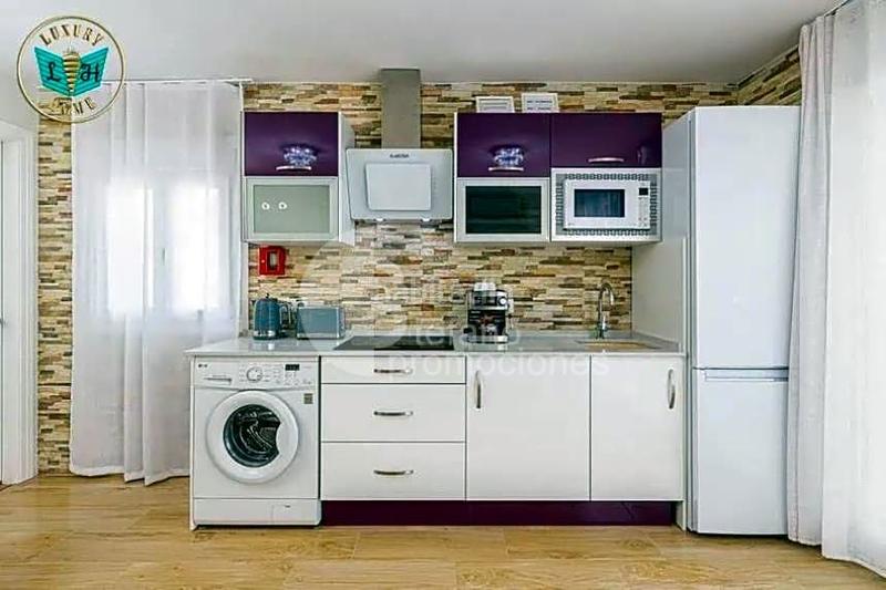 Foto 20cc8f66-7b6b-4089-9daf-8c1dd0462a50. Duplex in Parque Ayala - Jardín de la Abadía - Huelín Málaga