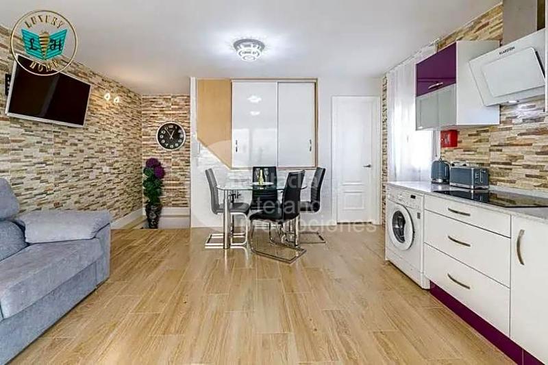 Foto 6131a2dd-f71e-4327-bcad-b4239148e016. Duplex in Parque Ayala - Jardín de la Abadía - Huelín Málaga