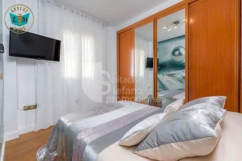 Foto cdeb4706-aa20-4411-ace8-fe3e158b308e. Duplex in Parque Ayala - Jardín de la Abadía - Huelín Málaga