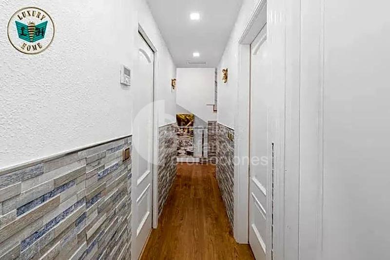 Foto d2e5b07f-6c90-4aa6-9129-bb2ff2ec8aa2. Duplex in Parque Ayala - Jardín de la Abadía - Huelín Málaga