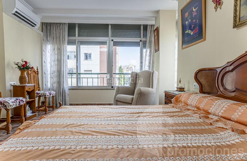 Foto 0fbad62f-de2b-469a-a601-65653527f92b. Piso amplia y luminosa vivienda de esquina totalmente reformada en el centro . cuenta con 3 dormitorios en Málaga