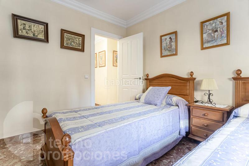 Foto b8aa7604-bf76-402a-9ce5-74ddbfdd9127. Piso amplia y luminosa vivienda de esquina totalmente reformada en el centro . cuenta con 3 dormitorios en Málaga