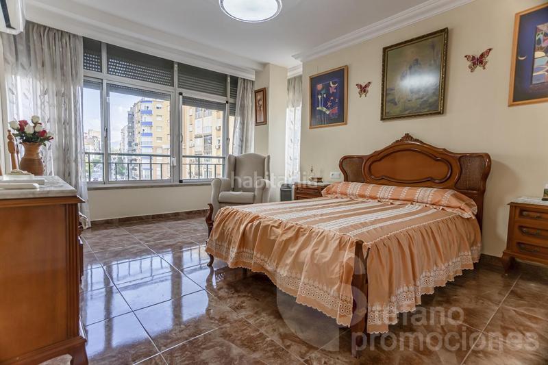 Foto c0dacd32-a7b8-4868-8ba9-8066a017679e. Piso amplia y luminosa vivienda de esquina totalmente reformada en el centro . cuenta con 3 dormitorios en Málaga