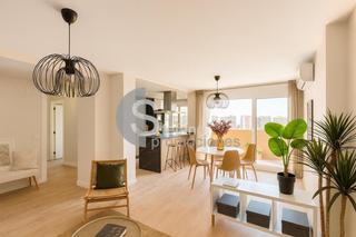 Appartement  De la aurora. Piso amplio y luminoso totalmente reformado a estrenar, situado