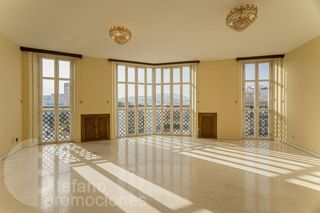 Pis  Alameda principal. Exclusiva y señorial vivienda de alto standing en el corazón del