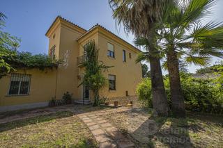 Maison à Limonar. Villa con  caracter, esencia y  encanto , con posibilidades edif