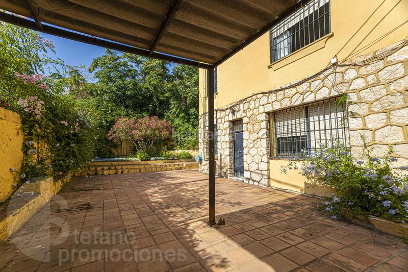 Foto 18d1b7c8-afaf-4b29-a4cc-53a93c232032. Haus mit parking in Limonar Málaga