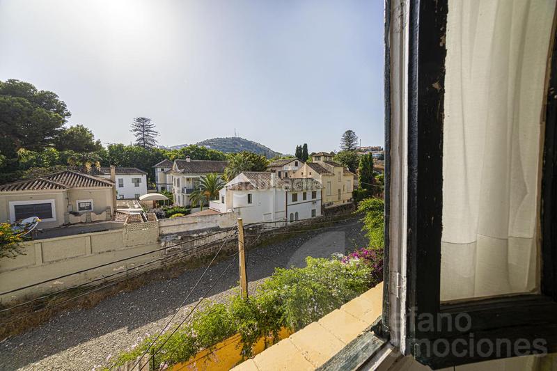 Foto b01a34ca-f898-41be-9a3f-ce99701e2a00. Haus mit parking in Limonar Málaga