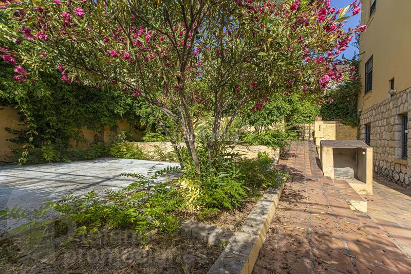 Foto bd8b29c7-9cd0-4f4e-b64b-d3bd615e36a6. Haus mit parking in Limonar Málaga