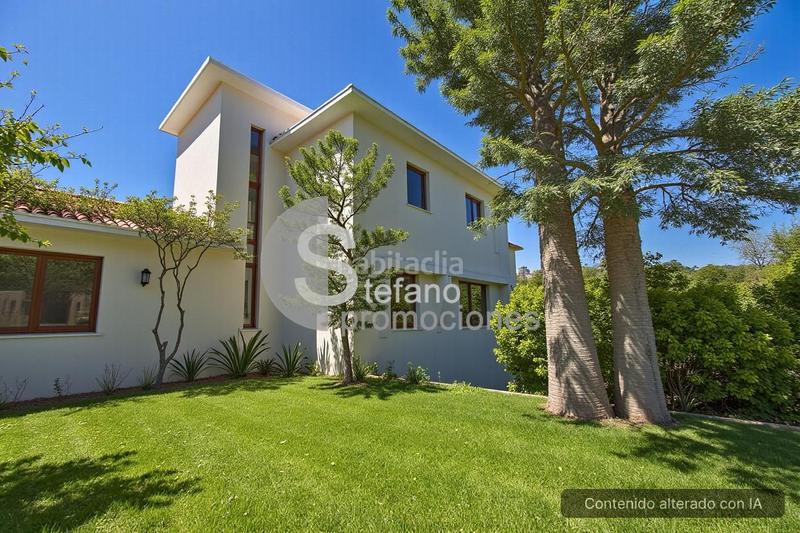 Foto e4d2f38a-ff14-440a-a917-9ce200d95f33. Haus mit parking in Limonar Málaga