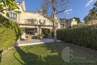 Casa adossada  Marcos de obregón. Chalet exclusivo en el limonar, ubicada en una de las comunidade