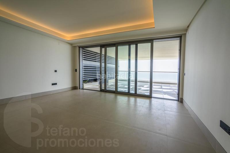 Foto 2c118483-9770-4e4e-ac4a-288052207d1f. Pis amb calefacció aparcament piscina a Paseo Marítimo Oeste - Pacífico Málaga
