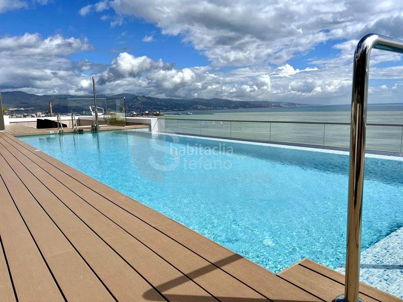 Foto 4290edc7-a417-41cb-a80c-07f3fafb1dc7. Pis amb calefacció aparcament piscina a Paseo Marítimo Oeste - Pacífico Málaga