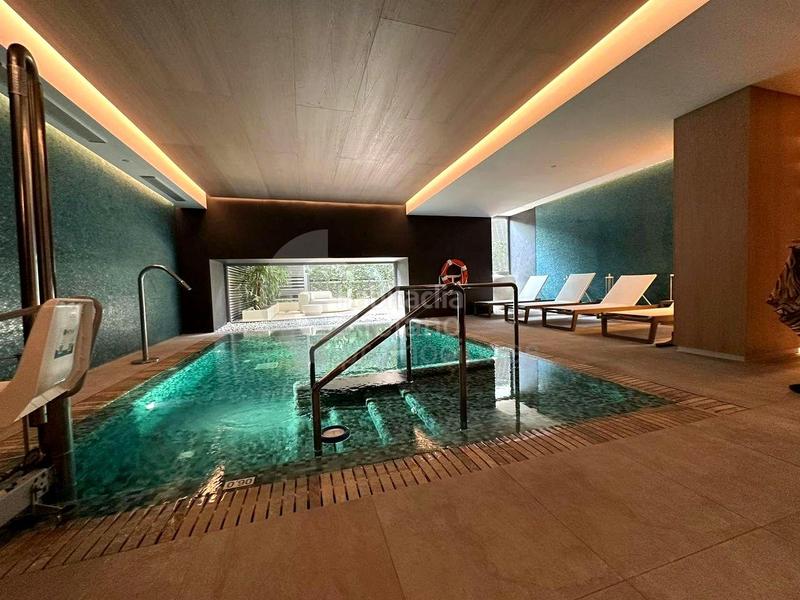 Foto acba6e0b-3b02-47f0-a1ed-6282332f7eb5. Pis amb calefacció aparcament piscina a Paseo Marítimo Oeste - Pacífico Málaga