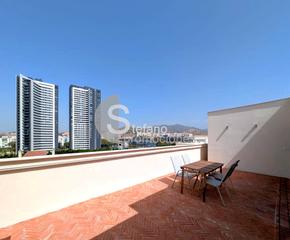 Lloguer Àtic  Daoiz. Encantadora vivienda tipo ático, con gran encanto y luz