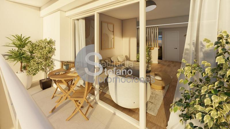 Foto 4a846c18-2b5d-429f-b8fb-09f32964d0a7. Piso amplio y luminoso piso de 3 dormitorios y 2 baños, incluyendo suite en la habitación principal, con terraza y cocina totalmente eq en Málaga