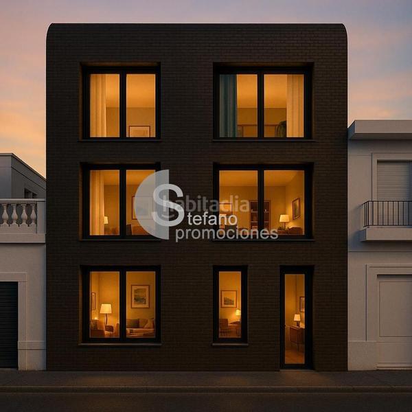 Foto 1d3092bf-2e52-4112-a87a-17a828c0b4ad. Terreno residencial excelente parcela urbana capital con licencia de obra ya concedida, lo que permite iniciar construcción de inmediato. en Málaga