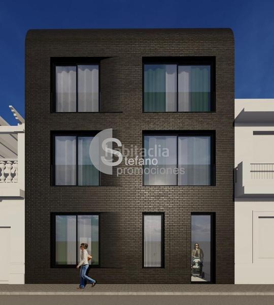 Foto c2946f2a-276e-48e1-890d-c329a4daba73. Terreno residencial excelente parcela urbana capital con licencia de obra ya concedida, lo que permite iniciar construcción de inmediato. en Málaga