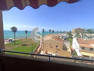 Pis a Guadalmar. Vivienda frente al mar, a solo 30 metros de la playa, con vistas