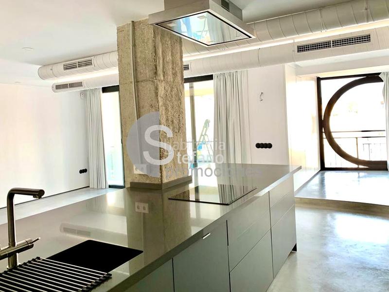 Foto b0a93b9f-614b-4ff9-b5fc-f4cca5f78afe. Piso exclusiva vivienda en venta en el corazón de la malagueta, diseñada con acabados modernos y contemporáneos que combinan estilo, fu en Málaga
