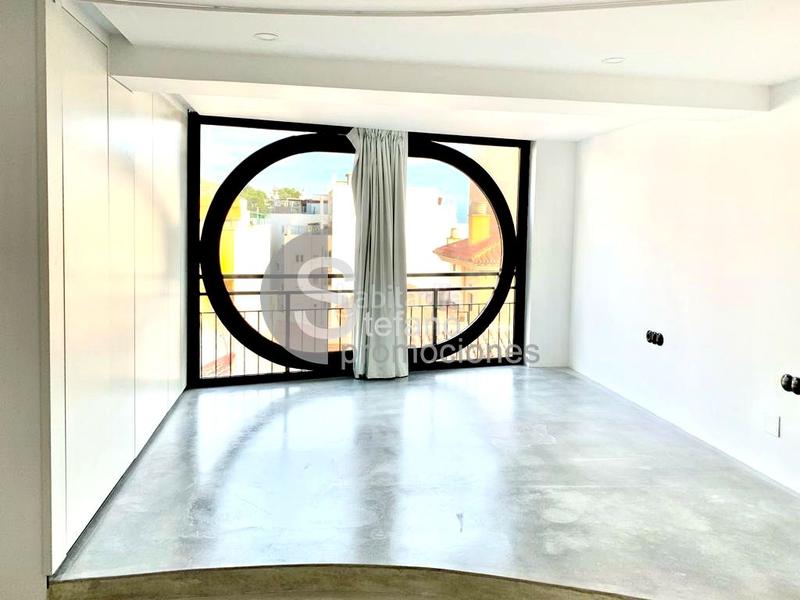 Foto f511e5da-c76a-4598-8dd7-7aec98049f27. Piso exclusiva vivienda en venta en el corazón de la malagueta, diseñada con acabados modernos y contemporáneos que combinan estilo, fu en Málaga