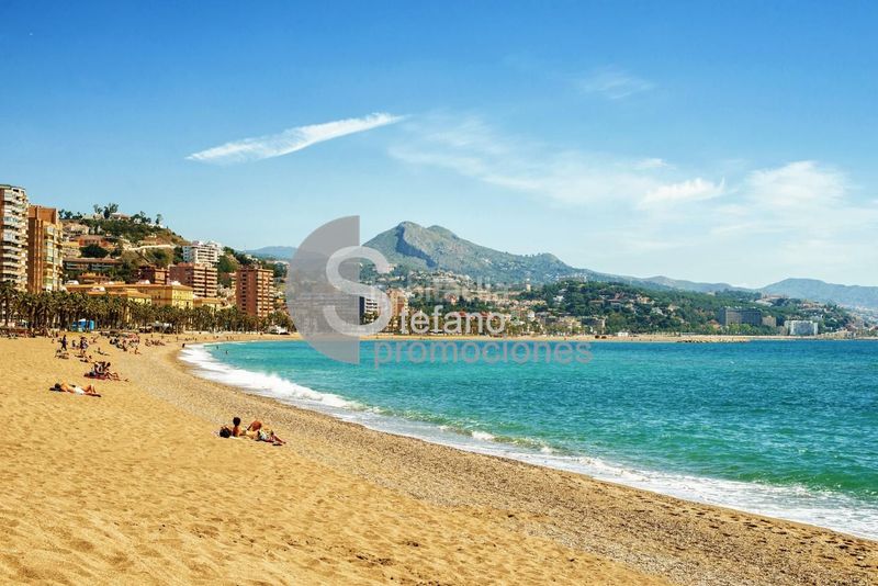 Foto facf2e99-cda3-4e7e-b676-453ae4d8082c. Pis amb calefacció aparcament a La Malagueta - Monte Sancha Málaga