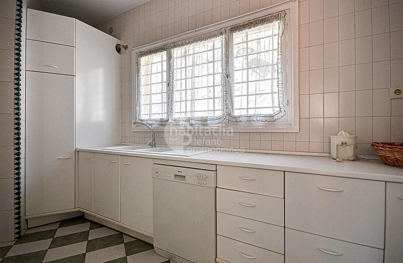 Foto 2a8b3130-8bba-49d7-b781-183c1770f7ee. Ground floor with heating in La Malagueta - Monte Sancha Málaga