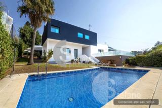 Casa a La Malagueta - Monte Sancha. Exclusiva y señorial vivienda en el corazón del limonar, con alt