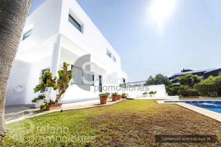Casa a La Malagueta - Monte Sancha. Exclusiva y señorial vivienda en el corazón del limonar, con alt