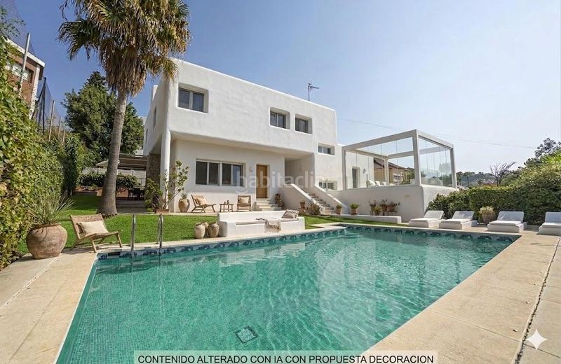 Foto 89da3a7a-0b80-4a44-9855-fb934b14664d. Casa amb aparcament piscina a Limonar Málaga