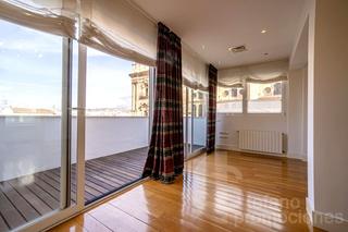 Location Attique  Litoral. Exclusividad en el corazón de málaga, ático  con encantadoras vi