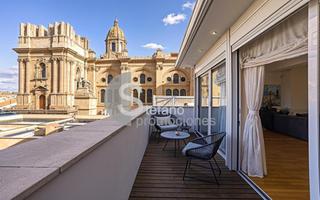 Miete Dachwohnung  Molina lario. Exclusividad en el corazón de málaga, ático  con encantadoras vi