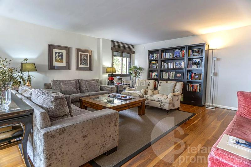 Foto 9ba66888-b943-407a-80d2-bc58bec6ed7b. Flat with heating parking in Pedregalejo - Morlaco Málaga