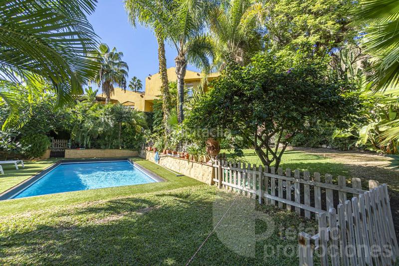 Foto b6b13c33-495c-4bb8-88e1-fee98c88e045. Haus mit heizung parking pool in Mayorazgo Málaga