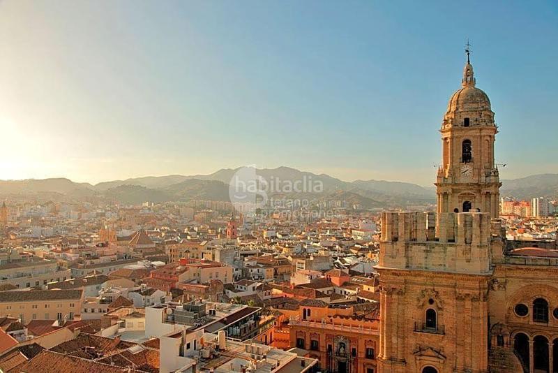 Foto 26975845-256d-412f-aa02-bf4d94a5f66d. Dúplex a Ensanche Centro - Puerto Málaga