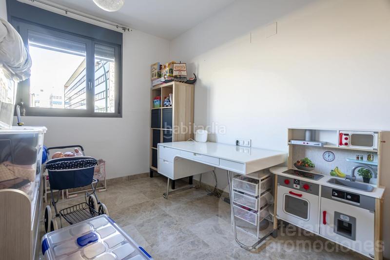 Foto 41a09bf9-b911-429c-807b-b3f84c9f9752. Appartamento con parcheggio piscina in Parque Ayala - Jardín de la Abadía - Huelín Málaga