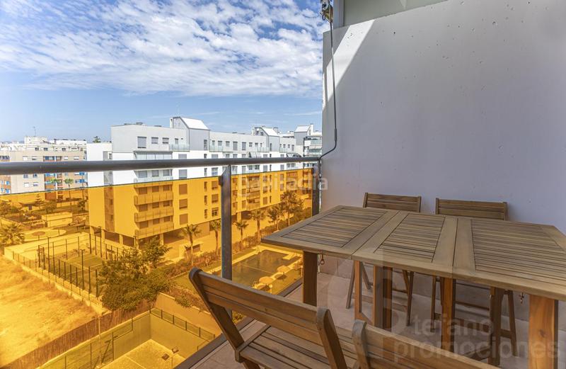 Foto 13298de9-c695-467b-94b0-a142161f90a1. Dúplex amb aparcament piscina a El Consul - Ciudad Universitaria - El Romeral Málaga