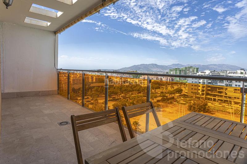 Foto 5b47e26a-f739-4172-b1f7-82a2e652d232. Dúplex amb aparcament piscina a El Consul - Ciudad Universitaria - El Romeral Málaga