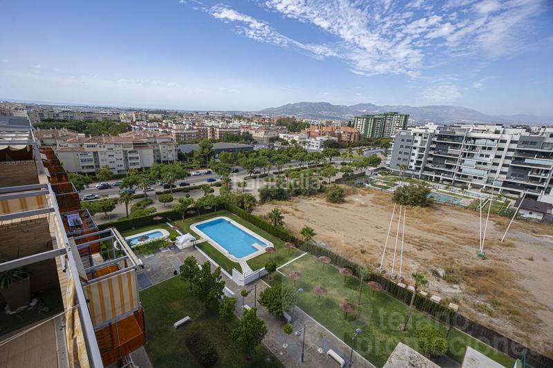 Foto 7ae592b5-2560-401d-970e-5afb3d627b35. Dúplex amb aparcament piscina a El Consul - Ciudad Universitaria - El Romeral Málaga