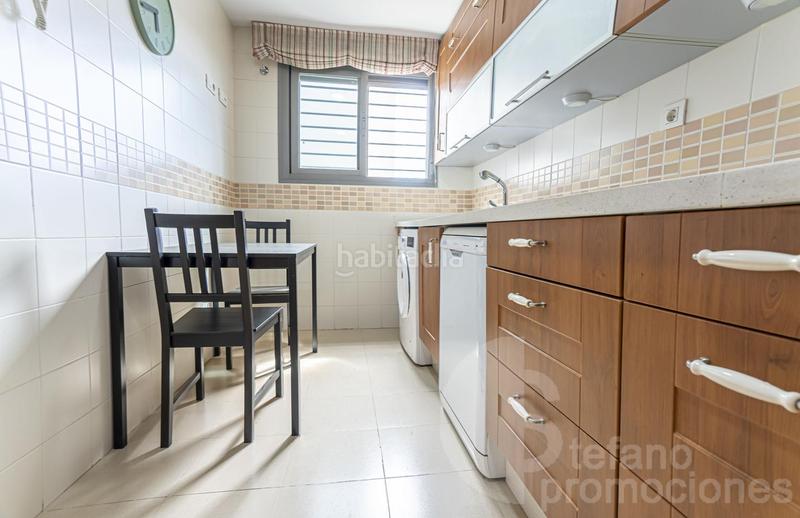 Foto 999b5d21-4576-49b7-b026-6ebfb25e3310. Dúplex amb aparcament piscina a El Consul - Ciudad Universitaria - El Romeral Málaga