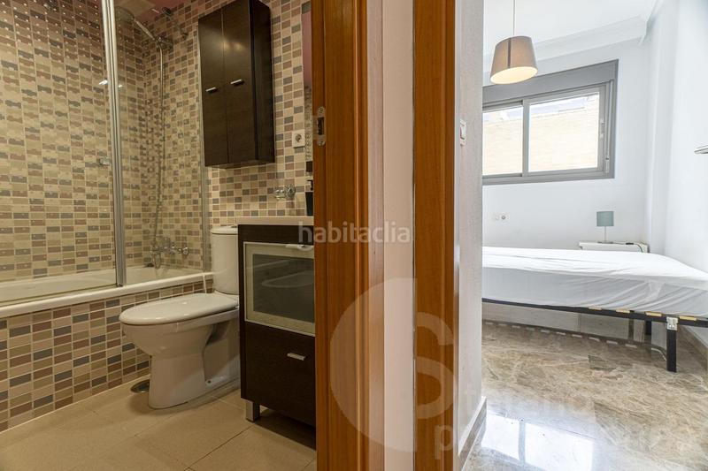 Foto e6b0bc30-ad34-4b0c-880e-c13f4c2a810f. Dúplex amb aparcament piscina a El Consul - Ciudad Universitaria - El Romeral Málaga