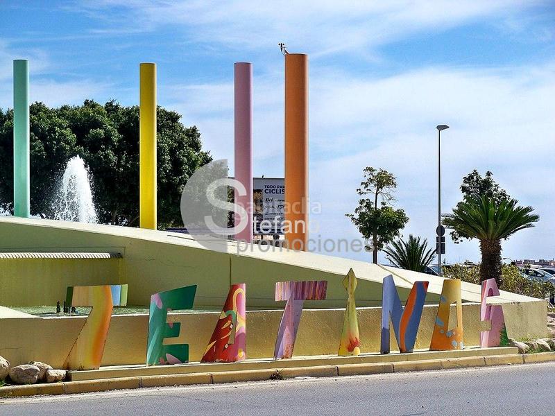 Foto ede2a605-0c11-4059-99a6-9f0f9429a1a4. Dúplex amb aparcament piscina a El Consul - Ciudad Universitaria - El Romeral Málaga