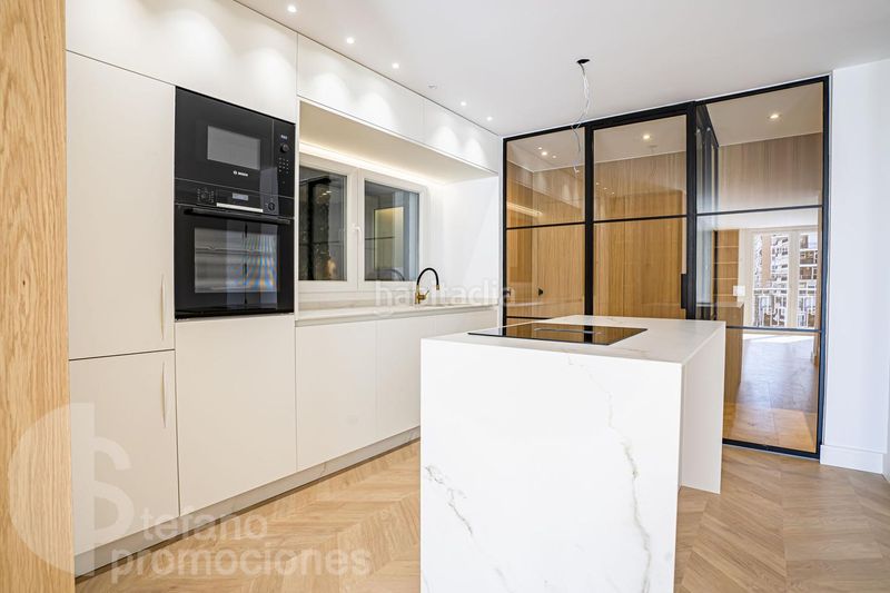 Foto ae1fdfe2-dad2-420d-bbee-e00d3bfec5ae. Pis a La Malagueta - Monte Sancha Málaga