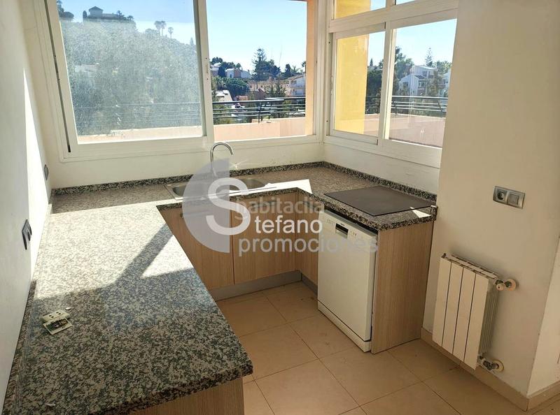 Foto 3a64c9ac-cd1b-43cf-8dd7-42c630ef1df7. Dachwohnung mit heizung parking in El Candado Málaga