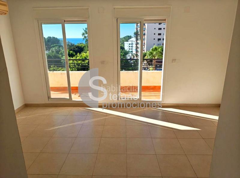 Foto 3fac9101-d0d7-4fb9-89e8-0420a0abf4e7. Dachwohnung mit heizung parking in El Candado Málaga