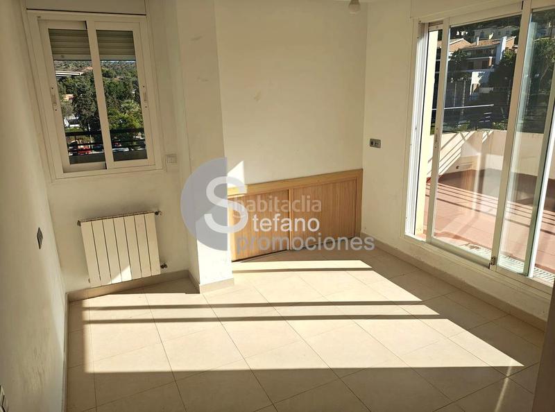 Foto 459ebb99-7ecd-49b0-8c6d-065a7e832a8e. Dachwohnung mit heizung parking in El Candado Málaga